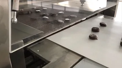 خط تغطية بالشكولاتة